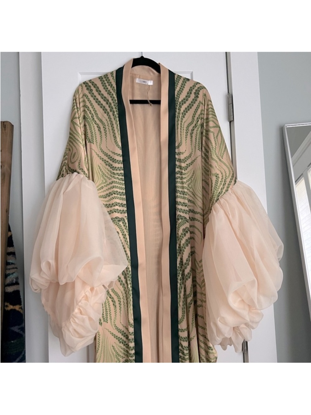 Fe Noel Green Scarf Ritual Print Wilted Sleeve Robe Voluminous Sleeves - Picture 2 of 8